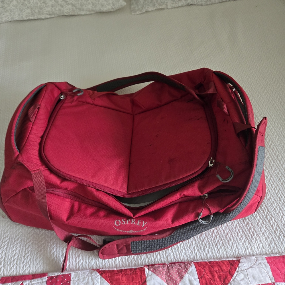 Osprey Daylight Duffel 45 Bag  Red